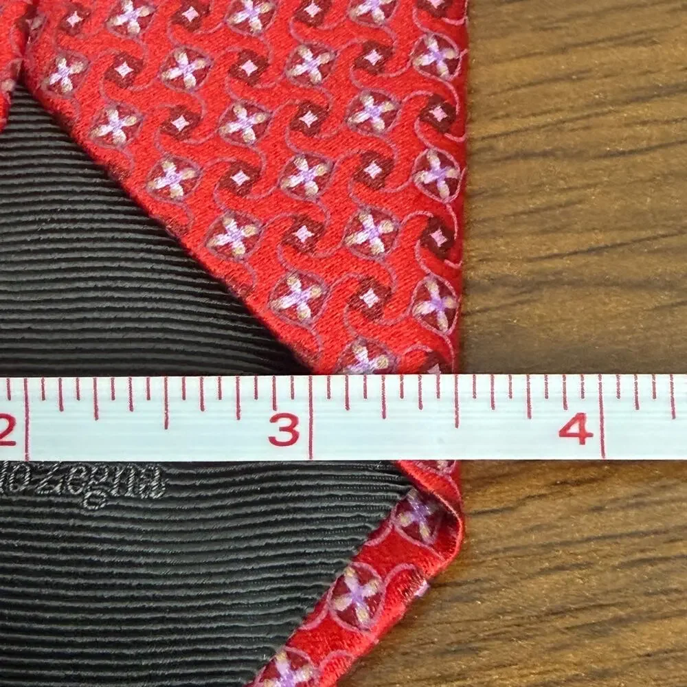 Ermenegildo Zegna Mens Geometric Tie Size 60X3.5 Red 100% Silk Made in Italy‎